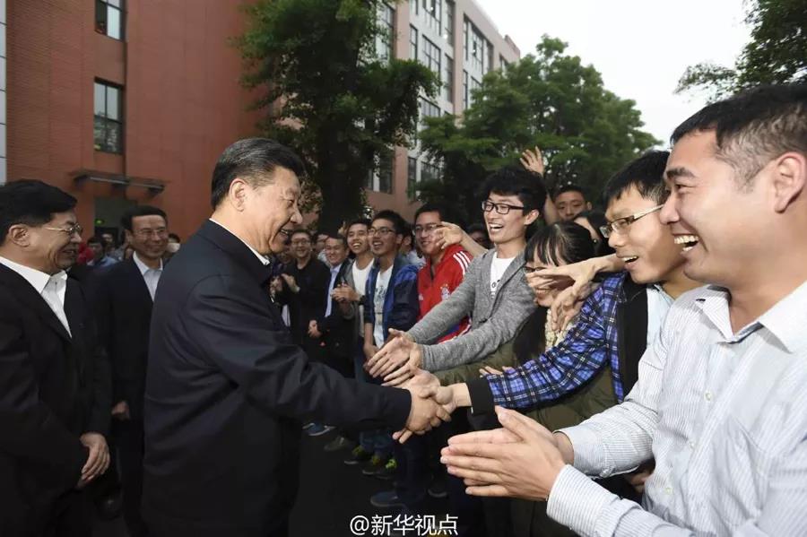 亦師亦友,習(xí)近平與青年的故事(圖4) 亦師亦友,習(xí)近平與青年的故事(圖4)
