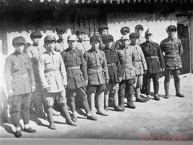 烈士長眠山西74年,一家三代為其守墓,鄒開勝烈士英靈回歸紅安(圖3) 烈士長眠山西74年,一家三代為其守墓,鄒開勝烈士英靈回歸紅安